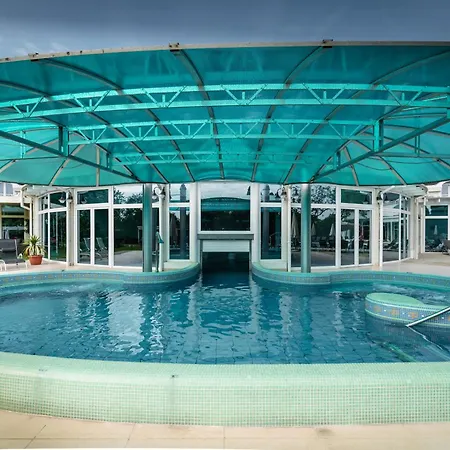 Otel Liget Wellness Es Konferencia