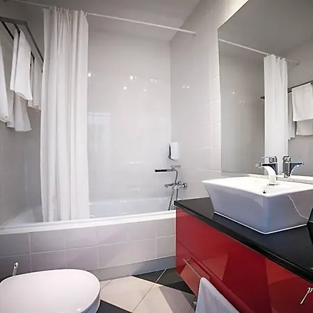 Liget Wellness Es Konferencia Hotell