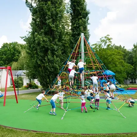 Liget Wellness Es Konferencia Szarvas